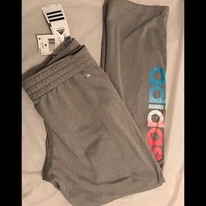 Woman’s Adidas training pants. PRICE DROPPED 🚨🚨